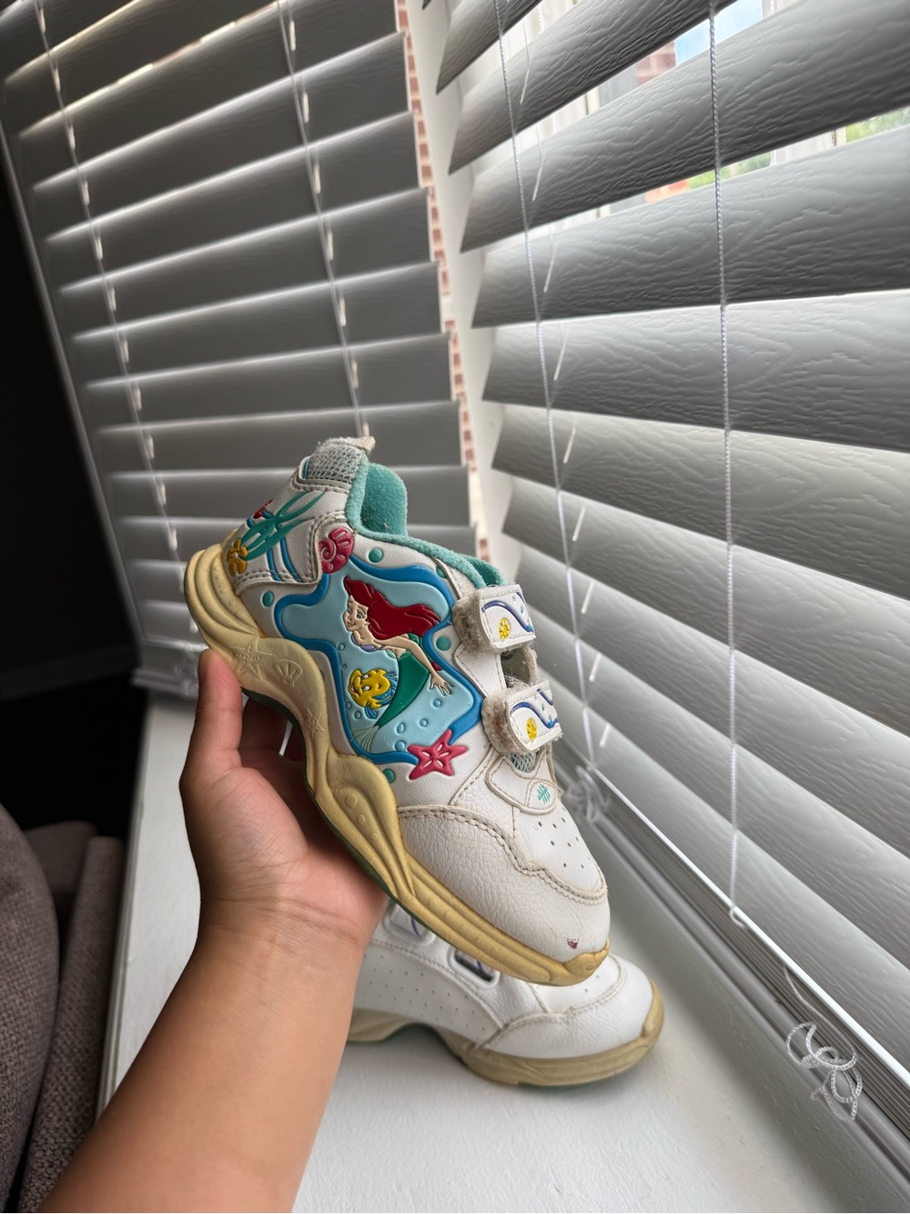 1990s Vintage The Little Mermaid Kids White Chunky Sneakers - Disney